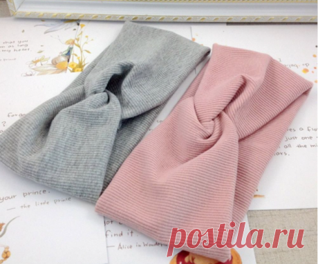 Повязка на голову
Почему пригодится: Окончание зимы знаменует и то, что можно больше не ходить в шапке, а выбрать более легкий и стильный головной убор, например вот такую повязку.
В отзывах пишут:
Повязка супер! Хорошо тянется, на голову не давит. Цвет выбрала рандом, отправили темно-коричневый. Очень хорошо подходит под цвет моих волос. Шла долго, без отслеживания по России. Товаром довольна!
Повязка пришла, отличное состояние. Всем довольна. Швы аккуратные, повязка хорошо тянется.