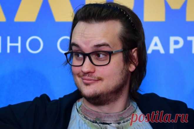 «Ругать нас будут точно!» Домогаров-мл. рассказал о фильме по Стругацким. Александр Домогаров-младший приступает к экранизации фантастического детектива братьев Стругацких. К роману культовых писателей он обещает отнестись бережно.
