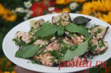 Быстрая закуска из баклажан со сметаной, творогом и чесноком в СВЧ. Рецепт c фото от nestea 04 июля 2015, 16:41, мы подскажем, как приготовить!