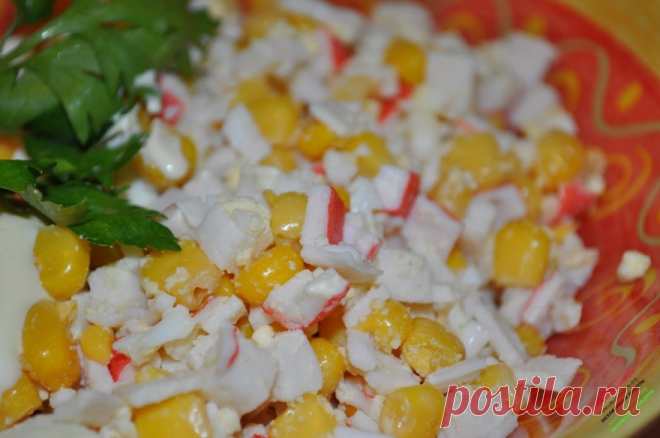 Вкусный салат с крабовыми палочками рецепт с фото