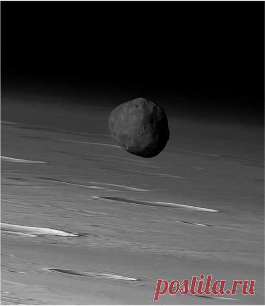 Фобос на орбит / Интересный космос