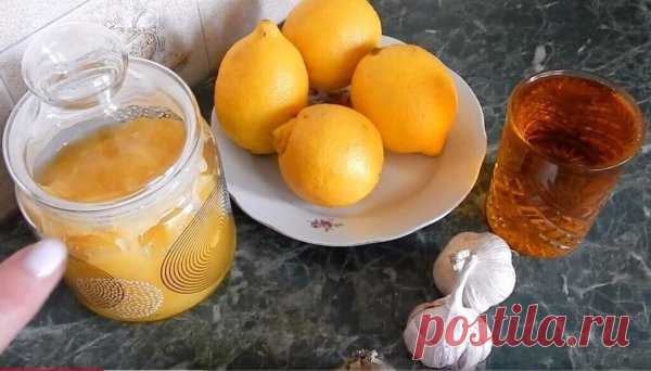 Старость - назад! 
Можно ли повернуть старость назад? Сколько умов думали об этом.
Мы определяем по лицу - сколько лет прожил человек. Поправка может быть два-три года. Но есть уникальные женщины, которые выглядят на 10, 15 лет моложе без дорогущих операций по пластике.
Одна из таких моложавых красавиц раскрыла секрет эликсира молодости.
Она утверждает, что после того, как начала им пользоваться, улучшилось зрение с -3 до -1, кожа стала гладкой на всем теле, а волосы стали...