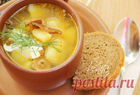 Ароматный грибной суп с манкой.