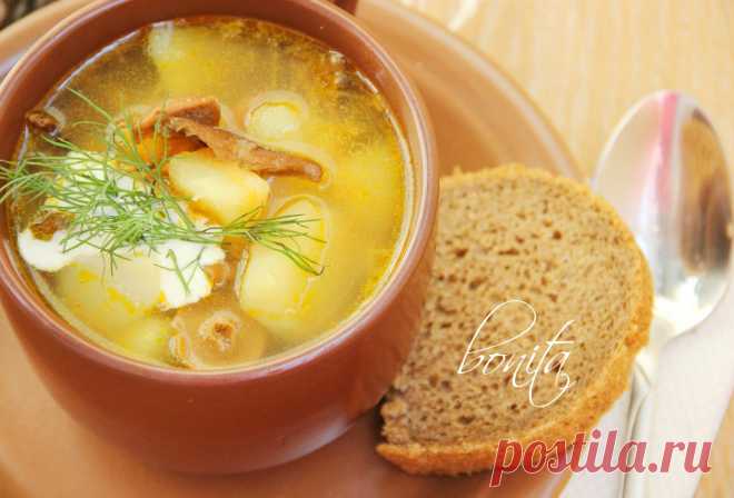 Ароматный грибной суп с манкой.