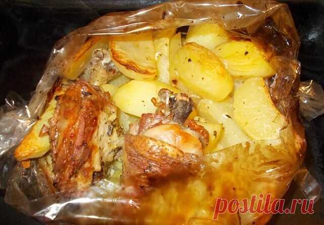 Прекраснейшая курица с картошкой «в рукаве» — PROKulinaroff