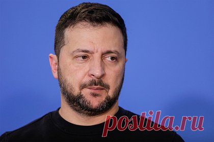 Зеленский усомнился в быстром окончании украинского конфликта. Президент Украины Владимир Зеленский усомнился в быстром окончании украинского конфликта. Об этом он высказался на встрече с журналистами и руководством американского телеканала Fox News. По его мнению, люди относятся к этому конфликту, «как к кино», ожидая, что «картинка перед глазами будет всегда меняться».