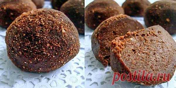 Самый простой и вкусный десерт: пирожное «Картошка» родом из детства. Тот самый вкус 
Ингредиенты
Панировочные сухари 500 г
Сгущенное молоко 400 мл
Сливочное масло 200 г
Черный шоколад 100 г
Какао-порошок 50 г
Коньяк 30 мл
Цукаты 20 г

Приготовление

Смешайте какао-порошок и сгущенку …
