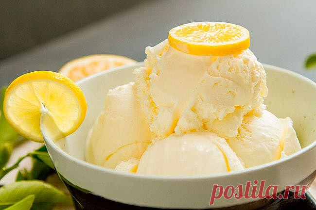 Простое йогуртово-лимонное мороженое Самое летнее лакомство - это мороженое. Вкусная прохлада может быть низкоуглеводной. Рецепт шикарного десерта всего из 4 ингредиентов.