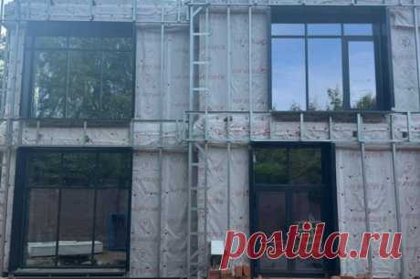 В какое время года лучше всего производить остекление фасадов