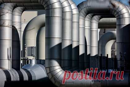 Депутат ФРГ обвинил министра в двуличии из-за позиции по российскому газу. Лидер партии «Альтернатива для Германии» (АдГ) Тино Хрупалла заявил о двуличной позиции министра экономики ФРГ Роберта Хабека по вопросу поставок газа из России. По словам депутата, ради того, чтобы побыстрее сократить зависимость от российского газа, вице-канцлер Германии готов закрыть глаза на либеральные ценности.