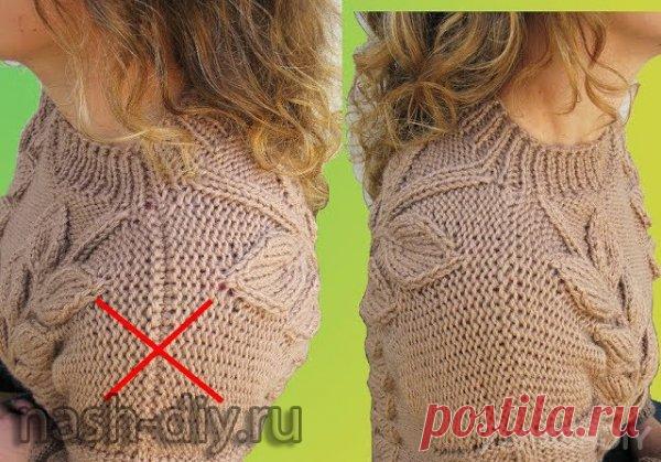 КАК СДЕЛАТЬ ПЛЕЧЕВОЙ ШОВ КАК СДЕЛАТЬ ПЛЕЧЕВОЙ ШОВ​​​​Очень легко закрыть петли и сразу сшить плечевые швы. Оставьте открытыми петли плеча и метод трех спиц для вас. В этом видео я сшиваю изнаночную гладь так, что бы с лицевой стороны оказались изнаночные петли, а не лицевые.