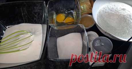 Влюбилась в эти слойки с первого раза. Необычайно вкусная и нежная выпечка не надоест никогда - Мой город