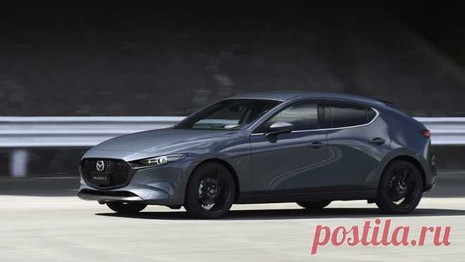 Новая Mazda 3 прибудет в Россию с двумя атмосферниками Росстандарт опубликовал одобрение типа транспортного средства (ОТТС) для седана и хэтчбека Mazda 3 четвёртого поколения. Они сертифицированы