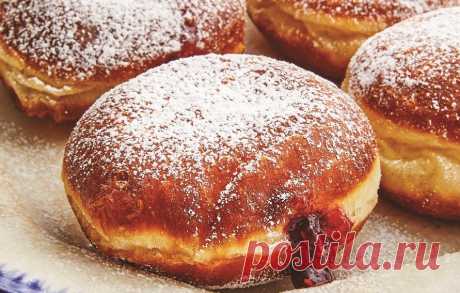 Italian Doughnuts (Bomboloni) Bombolone—still hot from the fryer, snowy with powdered sugar, and plump with vanilla cream—is joy itself. It was a hot night in Rome the first time I had a bombolone. I was in my early twenties and had been out late with friends, and one of them “in the know” wanted to let me in on a late-night secret. He led me down a dark alley. I hardly knew what to expect—an ambush? But the only activity we found was an entrepreneurial baker selling midni...