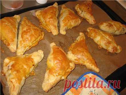 Для ленивых хозяек (быстрые рецепты) Слоенные пирожки с мясом.