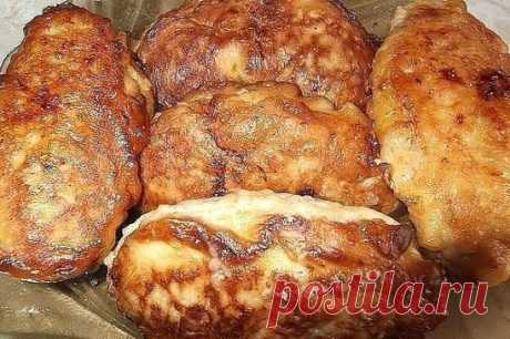 Сочные котлетки «Птичье молоко»
Очень вкусные и оригинальные котлетки.  Даже не верится, что из такого обычного набора ингредиентов получается такая вкуснятина. 
Даже через несколько дней нисколько не теряют во вкусе. Мои домашние оценили, требуют еще!!!
Ингредиенты и способ приготовления смотрите на нашем сайте https://quharka.ru/recipes/100118/sochnye-kotletki-ptiche-moloko.html?t=2005
