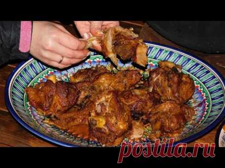 ПО НАСТОЯЩЕМУ ПРАЗДНИЧНЫЙ УЖИН. Нежнейшее мясо баранины с соусом.