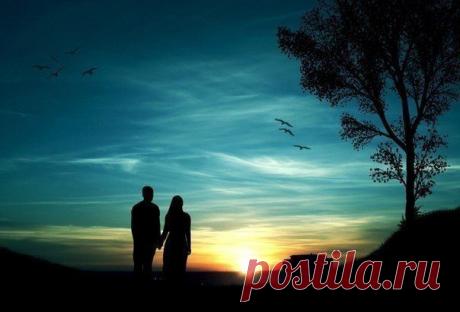 Ты будешь счастлив только c теми, c кем можешь быть caмим собой.