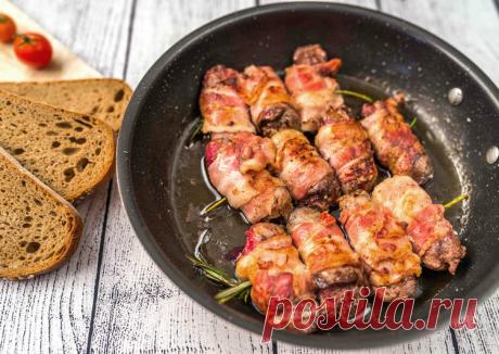Куриная печень в беконе - Пошаговый рецепт с фото своими руками Куриная печень в беконе - Простой пошаговый рецепт приготовления в домашних условиях с фото. Куриная печень в беконе - Состав, калорийность и ингредиенти вкусного рецепта.