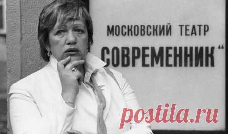 Установленный памятник на могиле худрука театра "Современник" Галины Волчек, шокировал многих!