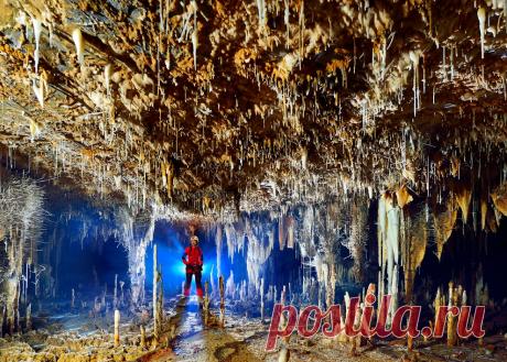 Фантастические виды доломитовой известняковой пещеры — Мания.инфо