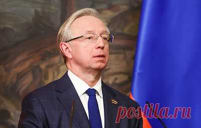 МИД РФ: Киев и Европа взяли курс на нивелирование договоренностей саммита с США. Замглавы министерства Михаил Галузин отметил неконструктивную линию киевского режима и его европейских спонсоров