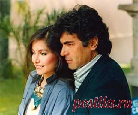 Сальвадор Пинеда и Даниэла Ромо