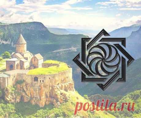 Հայացքը երկնքից չկտրող սուրբը, կռվից վերադարձող հաղթական զինվորը, իր ժողովրդի ցավերը և ուրախությունները երգի վերածող աշուղը, արվեստագետը՝ գեղեցիկի երկրպագու, իմաստասերը, պետական գործիչը, բարերարը, գիտության մարդը - սրանք բոլորը, իրենց միաբան և ստեղծագործ դեգերումներով, նպաստում են իրենց ժողովրդի մշակույթին: Արժեքներ՝ գիտական, գեղարվեստական, բարոյական - ահա՝ մշակույթը: Ավելի ճիշտը՝ դա արժեքների նվիրապետորեն կազմակերպված ամբողջություն է:
Սրբագրենք այն մեծ մոլորանքը, ըստ որի՝ գոյություն ունի մի