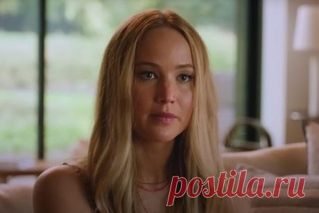 Звезду «Голодных игр» заподозрили в использовании дублерши для откровенной сцены. Американскую актрису Дженнифер Лоуренс заподозрили в использовании дублера для откровенной сцены в новом фильме «Без обид». Речь идет об эпизоде комедийной картины, в котором голливудская знаменитость предстала голой в полный рост. Соответствующий кадр из ленты стал предметом споров и обсуждений фанатов в интернете.