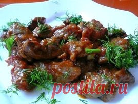КАК ПОЖАРИТЬ ПЕЧЕНЬ: ТОП-6 РЕЦЕПТОВ 🍖
1. ПЕЧЕНЬ, ЖАРЕНАЯ С ГОРЧИЦЕЙ
ИНГРЕДИЕНТЫ:
● 500г печени, 
● 2-3 ст.л. горчицы, 
● по 2 ст.л. растительного и сливочного масла, 
● ¼ стакана муки, 
● перец, 
● соль.
ПРИГОТОВЛЕНИЕ:
Промыть, обсушить и нарезать печень брусочками по 1 см толщиной. Перемешать муку, перец и соль, запанировать печенку в мучной смеси. Раскалить в сковороде смесь растительного и сливочного масла, обжарить до зарумянивания печень на сильном огне, затем добавить горчицу и хорошо