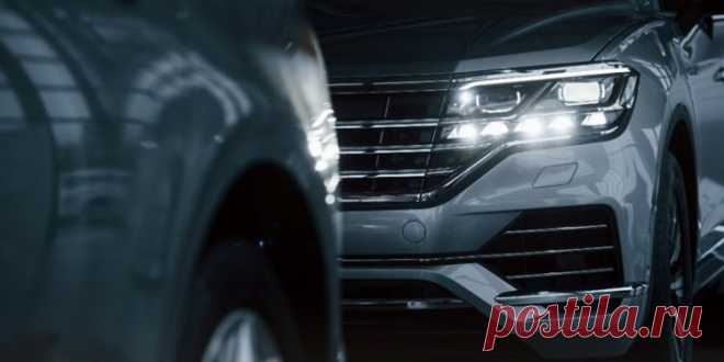 How do I check the history of a vehicle?