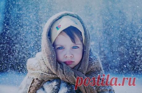 Лесник услышал в лесу детский плач и нашел замерзающую девочку. Забрав её домой, утром лесник все выяснил и решил не отдавать её
Всем приветики! На днях я услышала историю про лесника, который следит за несколькими километрами леса вокруг нашего садового товарищества. В середине весны, когда погода на улице еще оставалась холодной, Антон Егорович, как обычно, проживал в своем доме. В очередной...
Читай пост далее на сайте. Жми ⏫ссылку выше