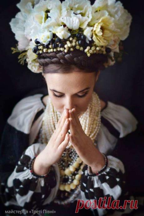 Жены и дети бойцов АТО снялись в невероятной фотосессии в старинных украинских нарядах