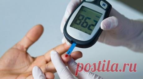 Как контролировать уровень сахара в крови естественным способом (без лекарств) - Журнал для женщин Вы должны это знать! Число людей с диабетом быстро растет и направляется к 500 миллионам, что делает его мировой эпидемией. Существует два типа диабета: I тип: Вызван проблемами с иммунной системой, поэтому его нельзя предотвратить или излечить. Поскольку у большинства людей, которые от него страдают, есть родственник с этим заболевание, врачи предполагают, что это может […]