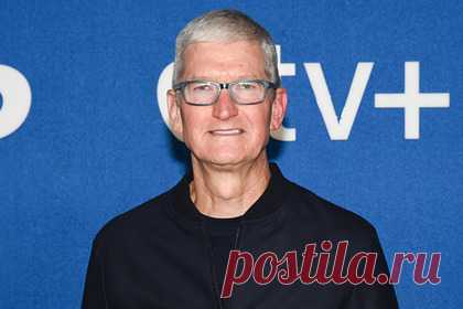 Описано будущее Apple без Тима Кука. Глава Apple Тим Кук останется в руководстве компании как минимум до 2025 года. По информации колумниста Bloomberg Марка Гурмана, 60-летний предприниматель может оставить свой пост в период с 2025 по 2028 годы. Основным кандидатом на его пост Гурман видит старшего операционного директора Джеффа Уильямса.