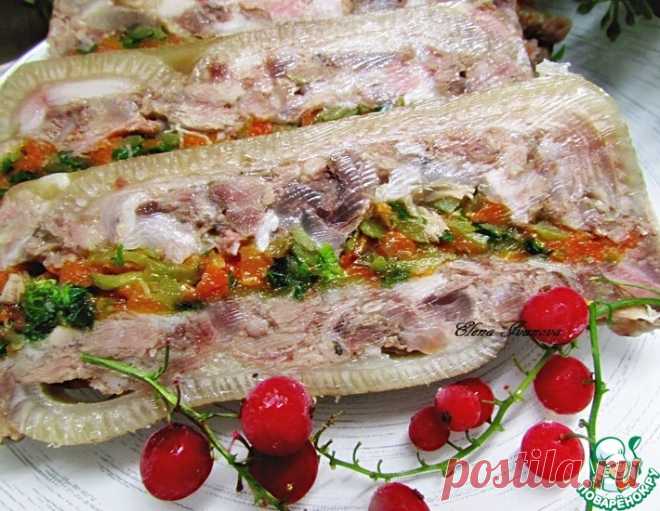 Ветчина из свиной рульки.
