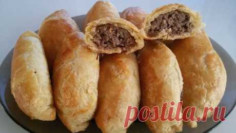 Пирожки из слоёного теста с мясом и капустой - Простые рецепты Овкусе.ру