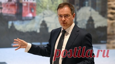 Мединский: Киев не принимает тела солдат, потому что ему трудно признать потери. Украинская сторона отказывается принимать тела погибших солдат ВСУ, потому что ей тяжело признавать такие потери, а деньги на компенсации уже потрачены. Читать далее