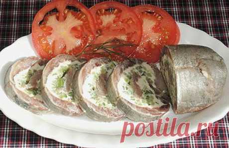 Вкусный рулетик из селедочки: быстро и легко приготовить