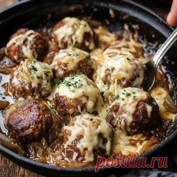 Französische Zwiebel Hackbällchen mit karamellisierter Zwiebelsauce - Chef Kochen