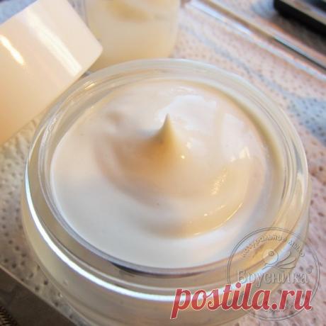 Сегодня покажу в картинках процесс как сделать крем для лица, преследуя исключительно цель показать, что сам процесс довольно несложный и каждая может сделать крем для себя. - Женский Журнал Сегодня покажу в картинках процесс как сделать крем для лица, преследуя исключительно цель показать, что сам процесс довольно несложный и каждая может сделать крем для себя. Про то, что именно используем и для чего, писать не буду. На мой взгляд, именно в том, какие масла использовать,...