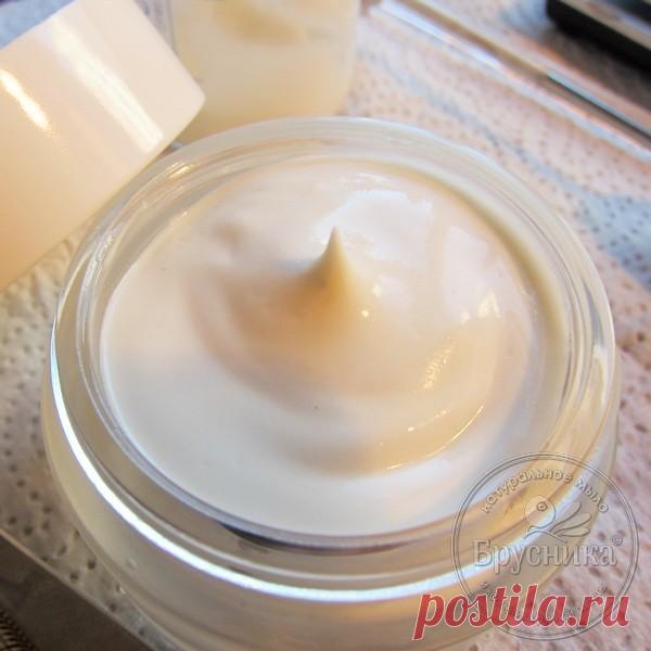 Сегодня покажу в картинках процесс как сделать крем для лица, преследуя исключительно цель показать, что сам процесс довольно несложный и каждая может сделать крем для себя. - Женский Журнал Сегодня покажу в картинках процесс как сделать крем для лица, преследуя исключительно цель показать, что сам процесс довольно несложный и каждая может сделать крем для себя. Про то, что именно используем и для чего, писать не буду. На мой взгляд, именно в том, какие масла использовать,...