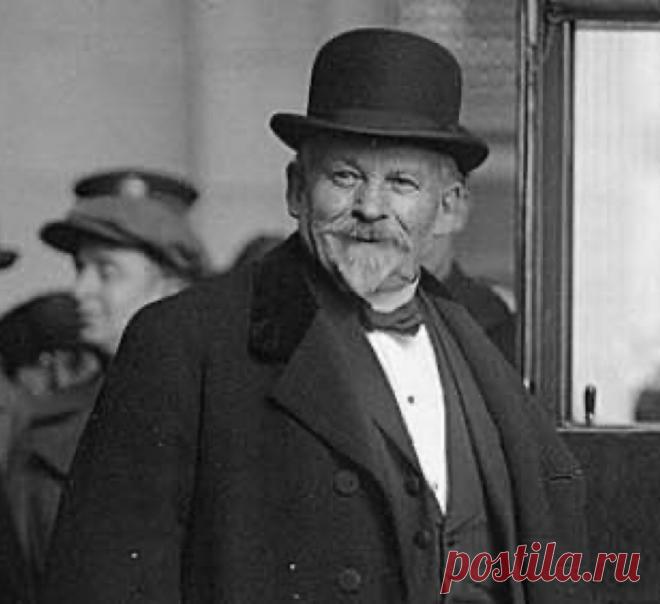 Универсальная фраза Эмиля Куэ, которая может заменить собой все позитивные аффирмации Наши мысли формируют нашу жизнь. Существует множество доказательств, что вера человека способна исцелять от недугов и менять судьбу к лучшему. Ведь то, что мы думаем, воплощается в реальность. Вот что советовал повторять каждый день французский психолог и фармацевт Эмиль Куэ.