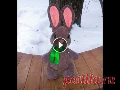 Зайчик крючком МК Ушастик, часть 1. Мой инстограмм: https://instagram.com/jk_toy?igshid=1x6y29kltjn7r Материалы: YarnArt Dolce 3 мотка 754 YarnArt Dolce 1 моток 764 Крючок номер 4 Глазки...