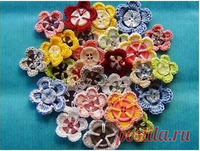Обвязка пуговиц крючком. Вязаные крючком цветы | Diy24