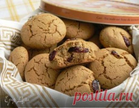 Печенье из овсяной муки с вяленой клюквой. Печенье очень, очень вкусное. Делается очень быстро и так же съедается. Нежное внутри с хрустящей корочкой сверху.