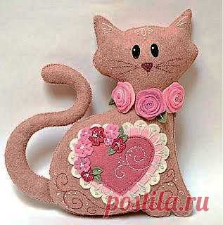 Gatinha de feltro. | So (Sew) Handmade