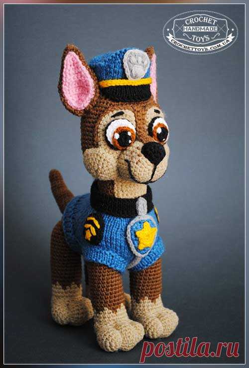 Вязаная собака-полицейский Т-9 - CrochetToys. Игрушки ручной работы