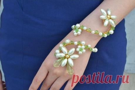 Браслет из бусин и проволоки своими руками