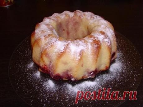 Манник с вишней